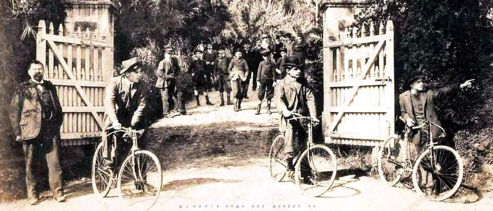 1112- Alger - El-Biar - Institut collegial2.jpg